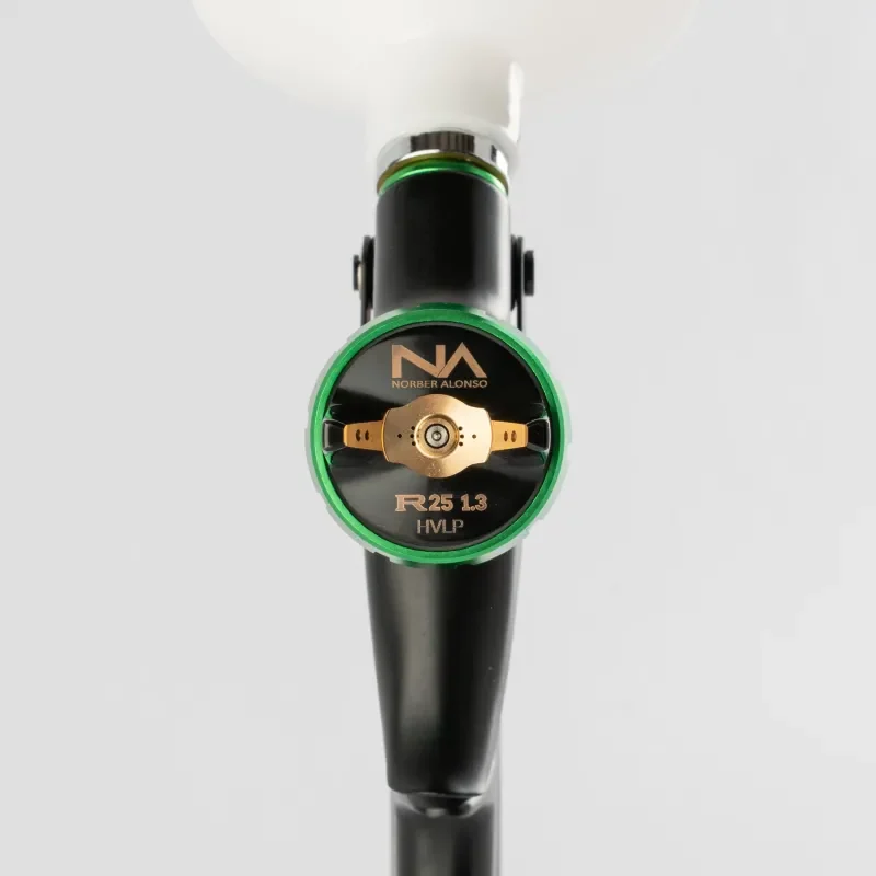 Pistola de pintura Norber Alonso R25 HVLP Green Edition Pro, vista frontal del cabezal verde